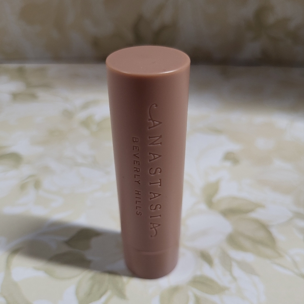 Anastasia Beverly Hills Satin Bullet Lipstick in Praline